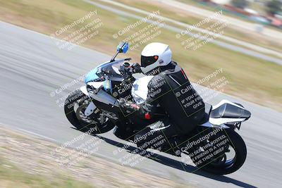 media/Apr-23-2023-TrackXperience (Sun) [[90816c9ee1]]/Level 2/session 2 turn 11/